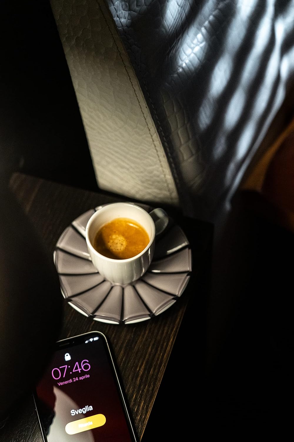 GUZZINI SET 6 TAZZINE CAFFE' CON PIATTINO GRIGIO